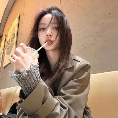 为黛茜小姐开车