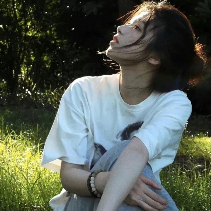 二人漫步几春秋